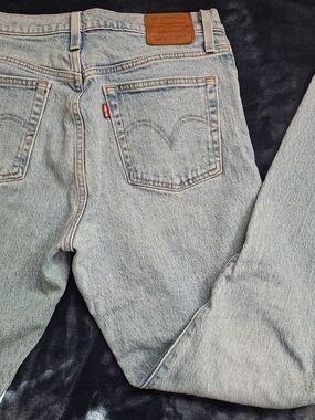 Levi's Light Wash Women's Straight Leg Jeans